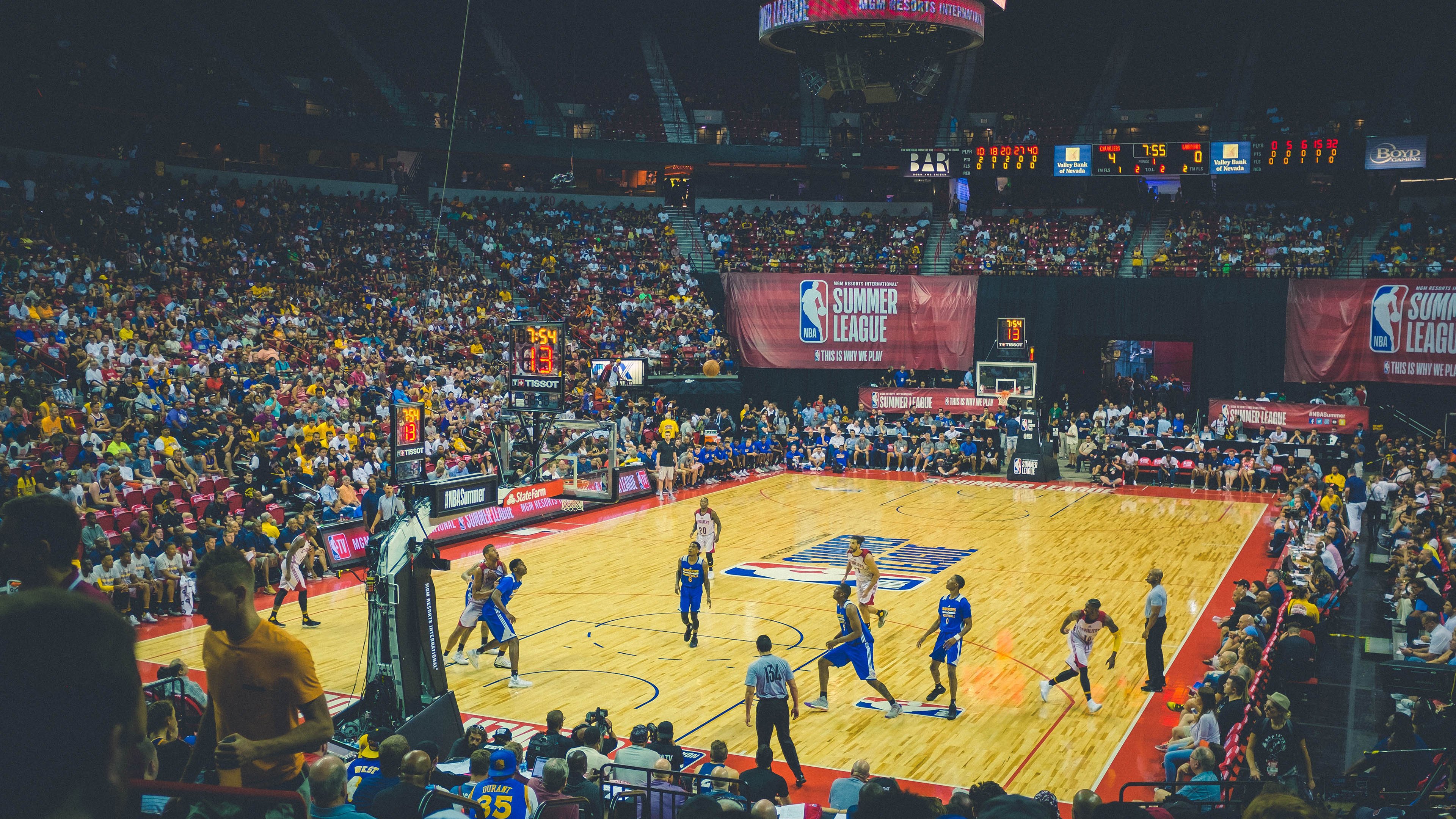 乔治之夜，当篮球成为北美大陆的脉搏