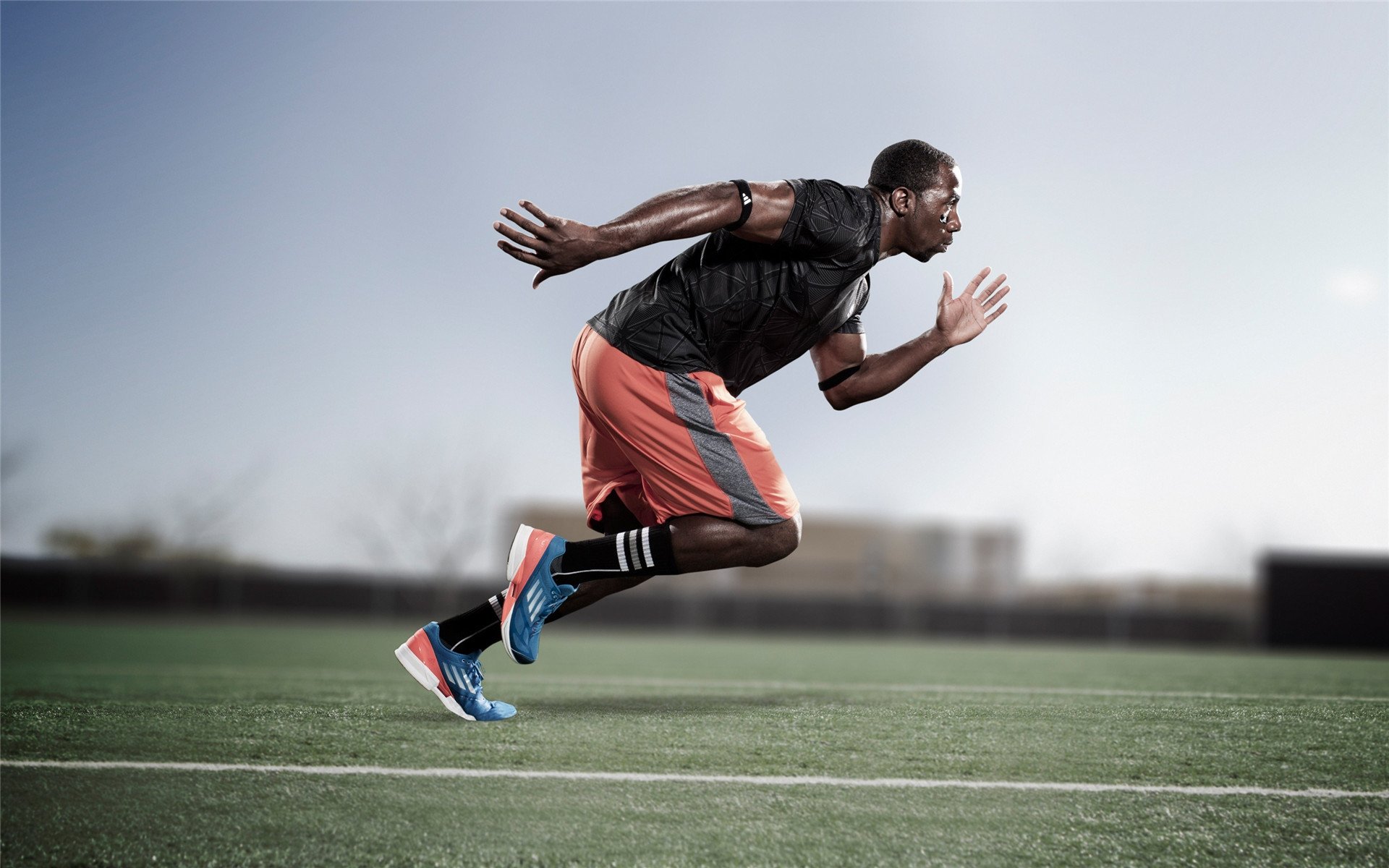 开云体育平台APP-阿什拉夫爆发难挽败局，日本足球的整体性如何全面压制多特蒙德